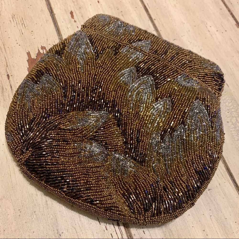 Vintage La Regale beaded purse